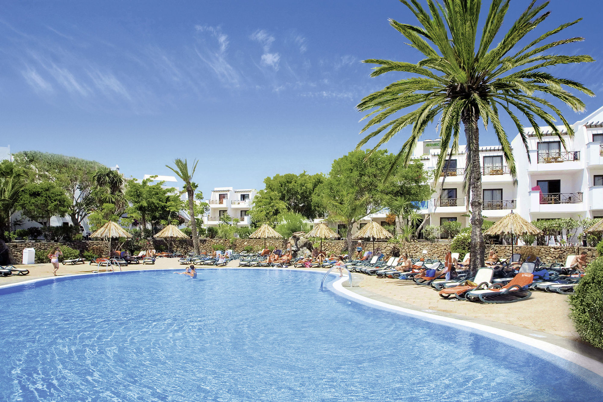 Allsun Hotel Albatros Costa Teguise Exteriör bild
